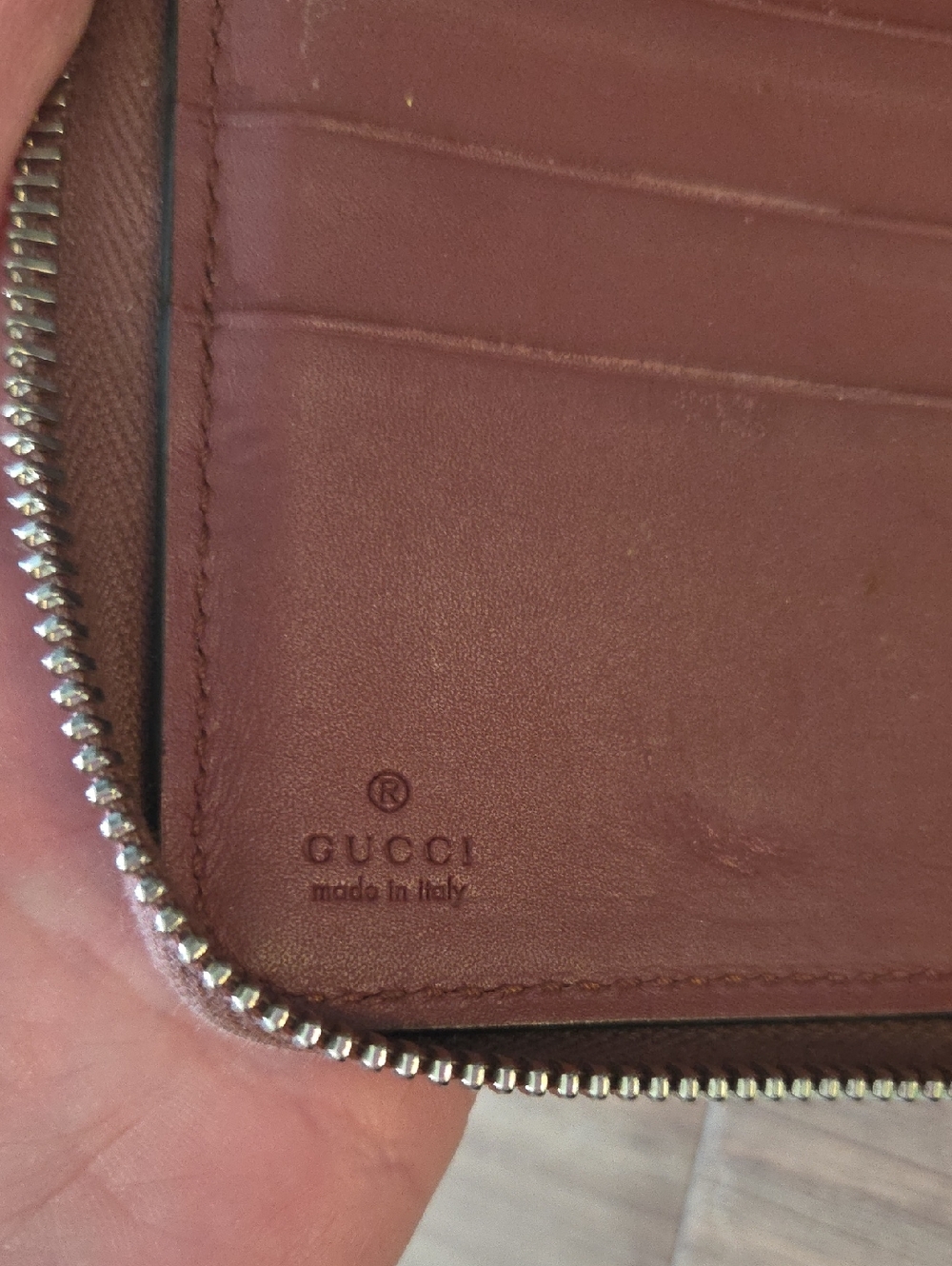Gucci Floral GG Supreme Zip Around Wallet in Beige with Pink and Green Flowers - Picture 6 of 9